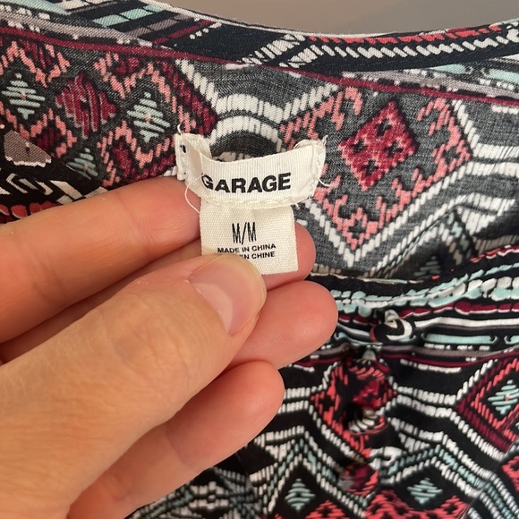 3/$30 - Garage Short Rompers x 2 🌞 - Picture 11 of 12